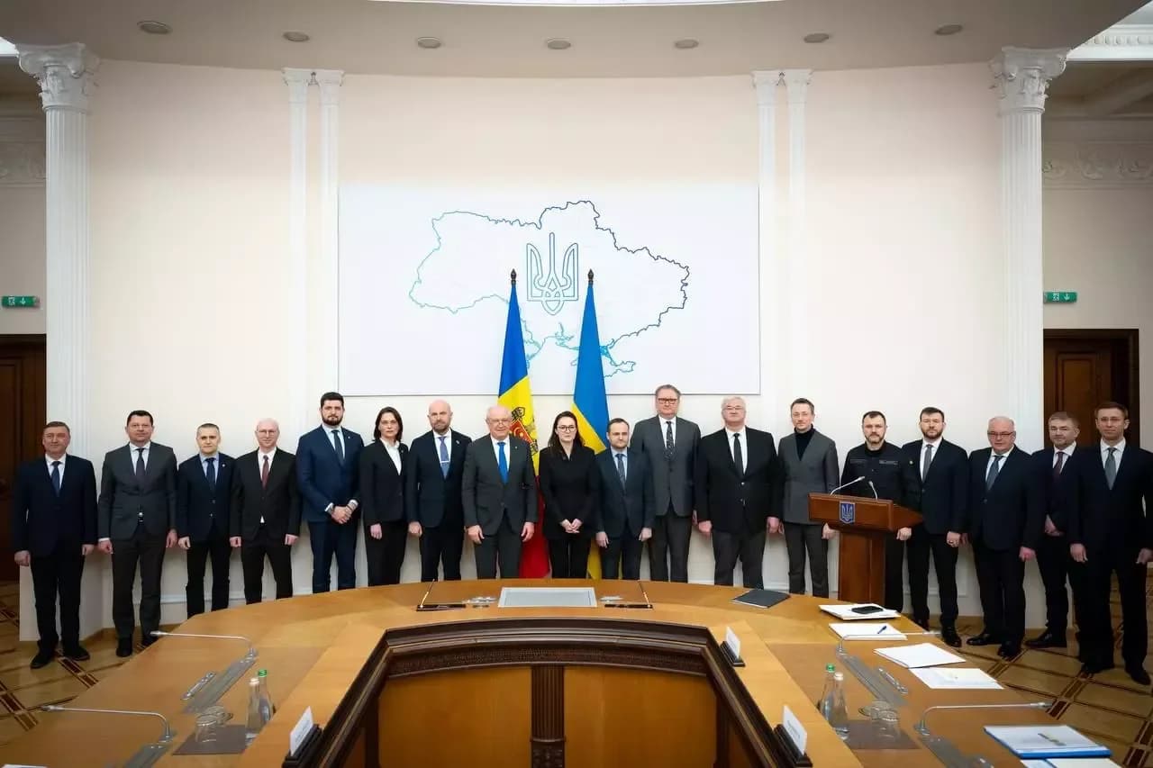 Урядова делегація України та Молдови підписують Протокол про відкриття нового міжнародного пункту пропуску, 10.02.2026.