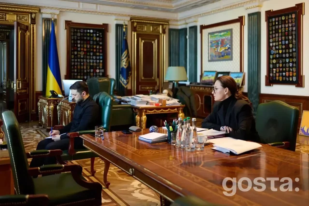 Президент України проводить нараду в офісі уряду щодо енергетичної ситуації в постраждалих регіонах, 19.01.2026.