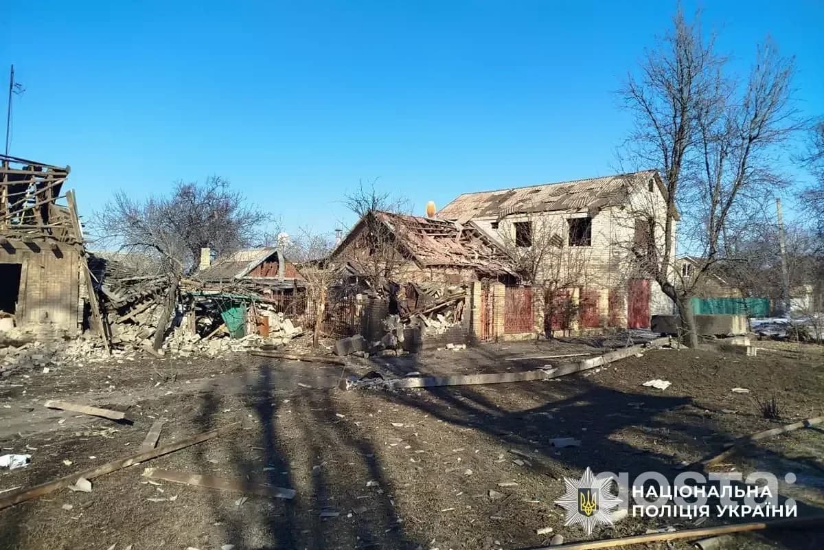 Зруйновані будинки внаслідок російських обстрілів, евакуація цивільних, Дружківка, Донеччина, лютий 2026.