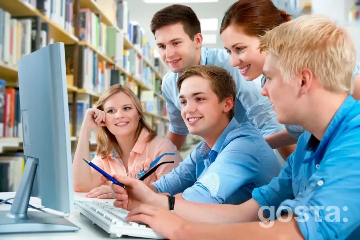 7 ways to become a company leader
