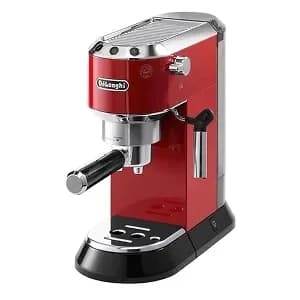 Рейтинг кавомашин: Delonghi EC685R – компактна ріжкова модель