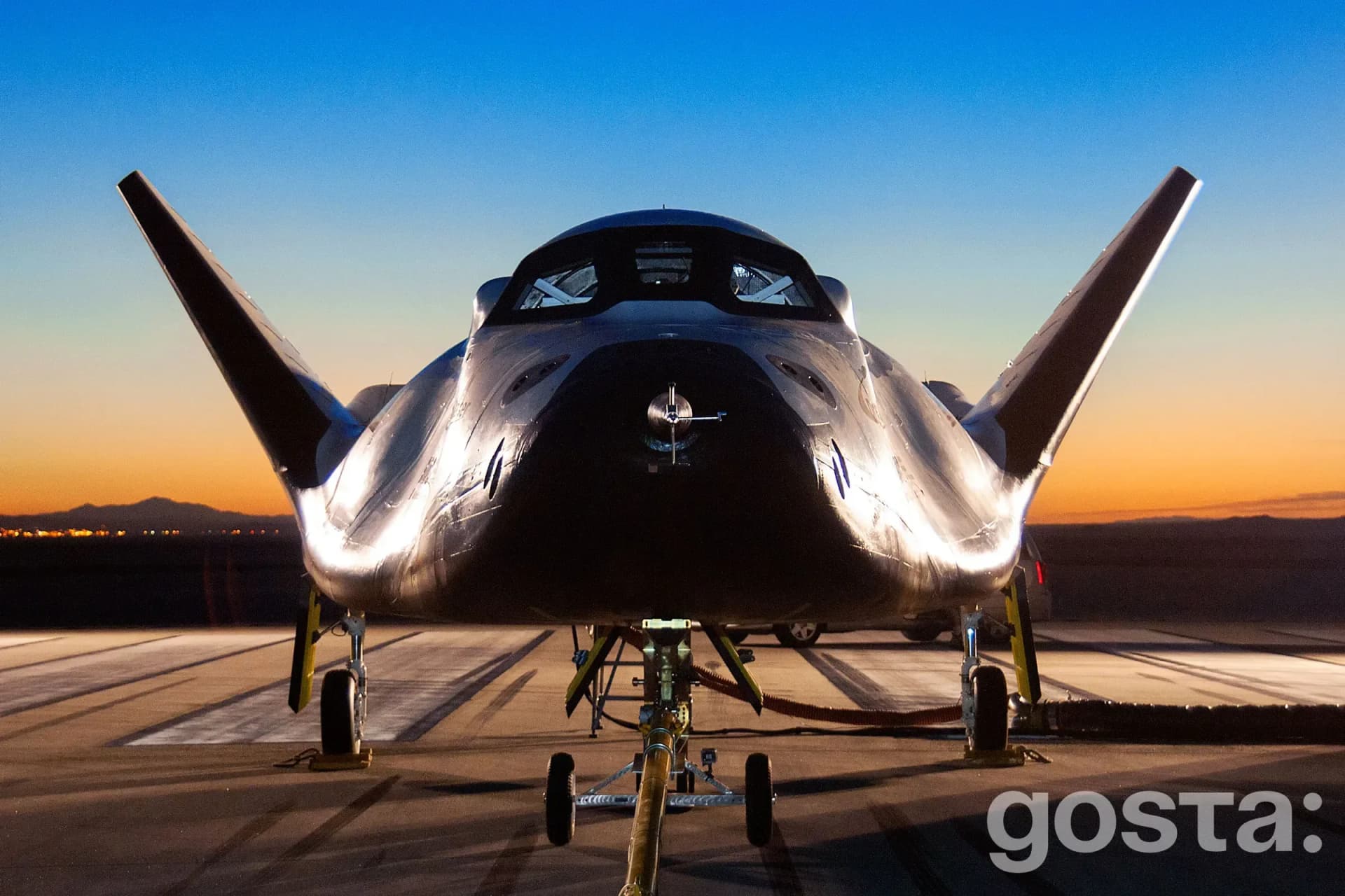 Dream Chaser — чи є майбутнє у космічного апарата?