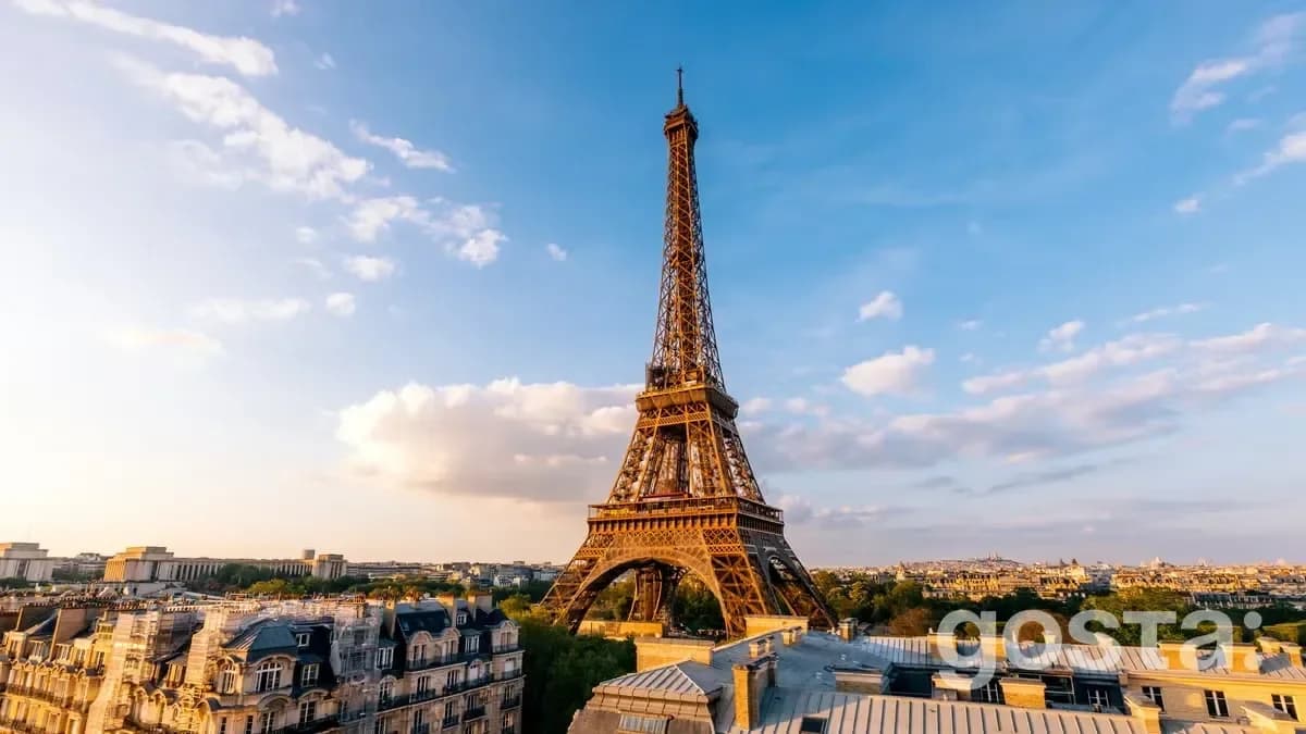 Eiffel Tower height