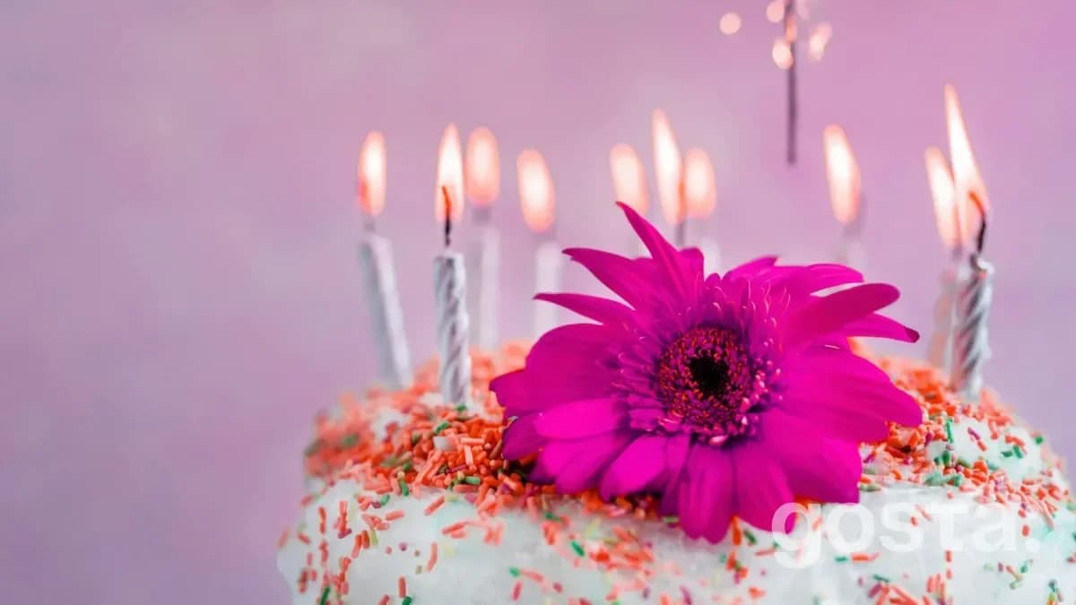 Elegant happy birthday beautiful lady
