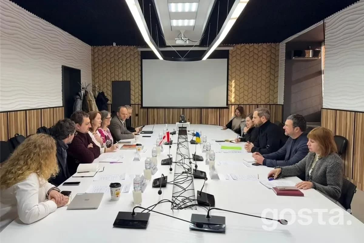 Учасники зустрічі обговорюють канадський проєкт HONOR для підтримки українських фермерів і підприємниць у сільській місц