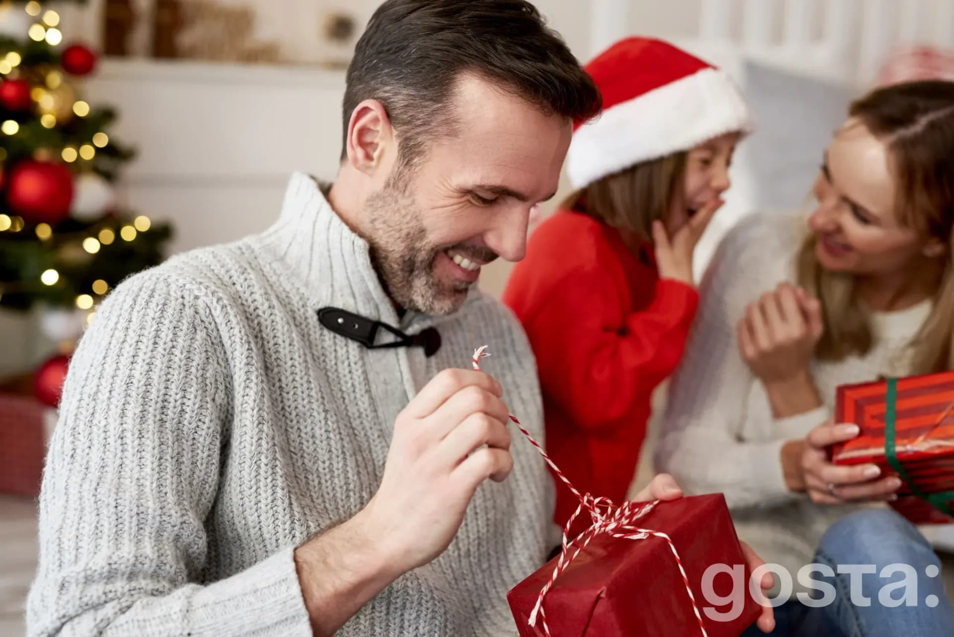 How to choose what to give a man for New Year