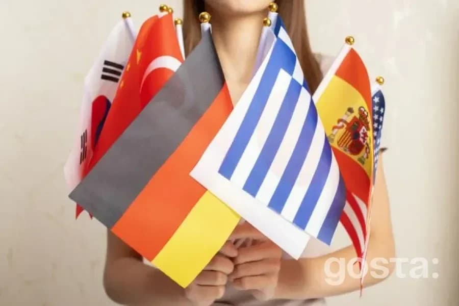 Україна не визнає російські паспорти: фейки спростовані