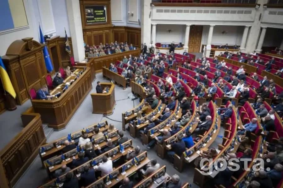 Бійка у Верховній Раді: сутичка між депутатами фракції «Слуга народу»