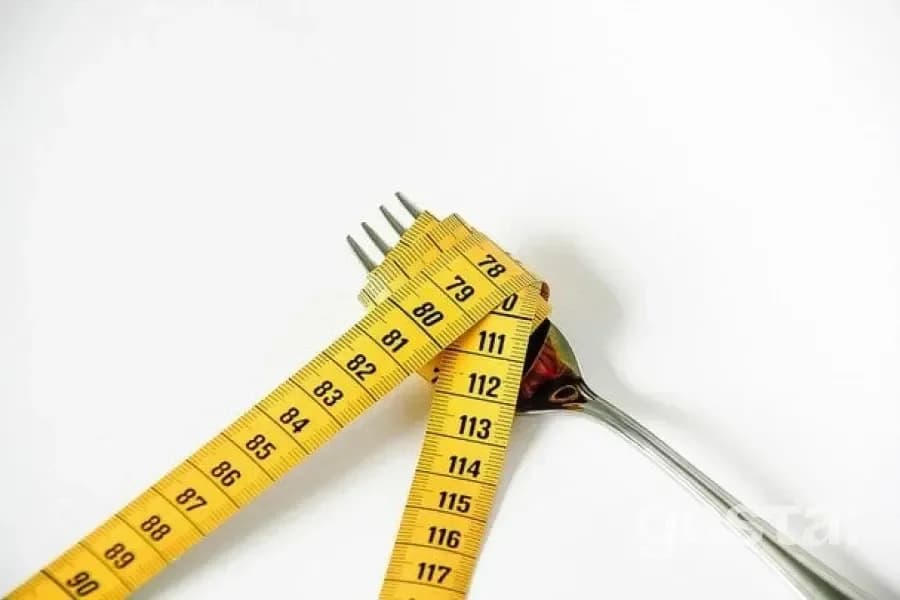 Дівчата змінюють підхід до харчування: прощання з виснажливими перекусами