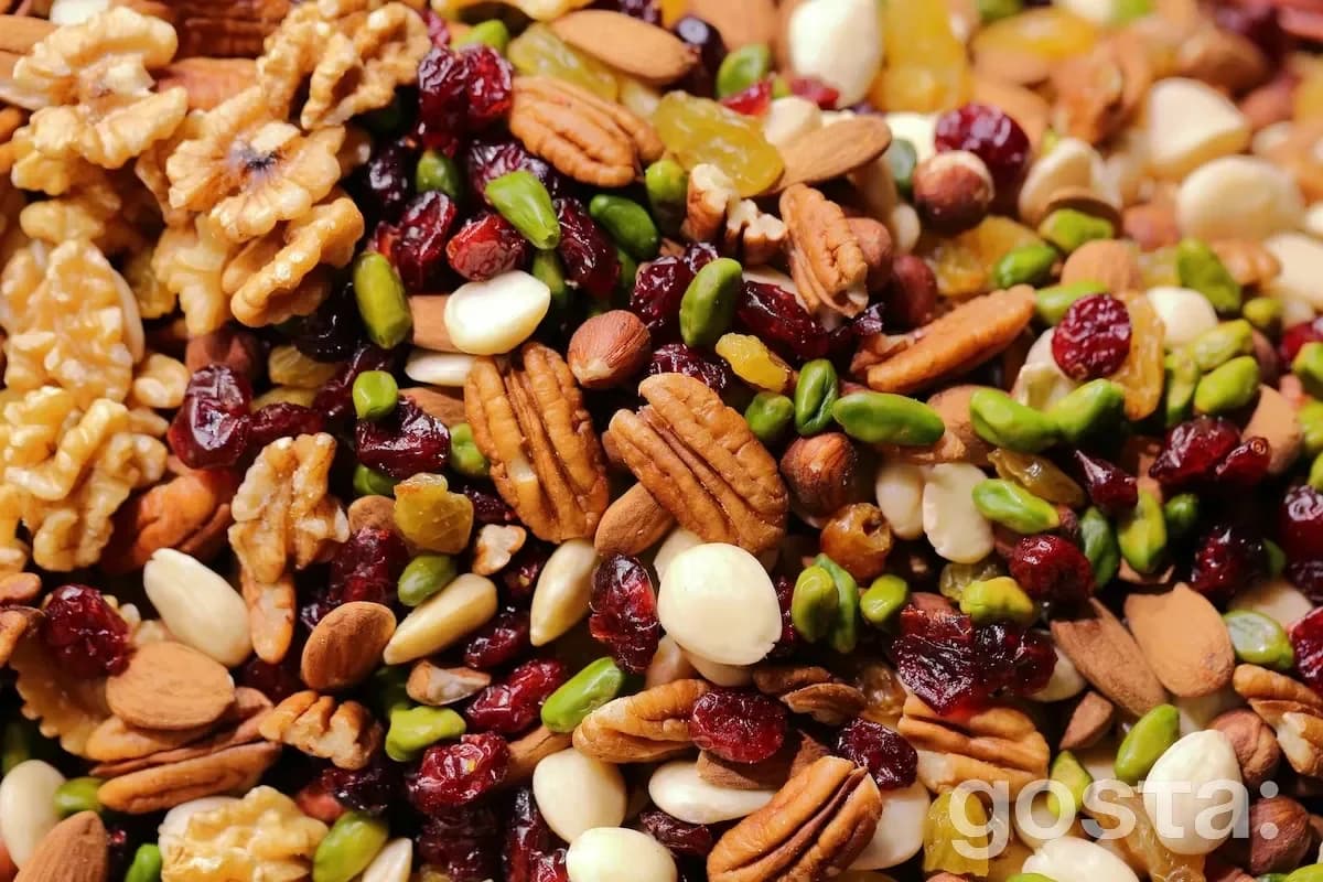Які продукти зменшують стрес – горіхи, насіння