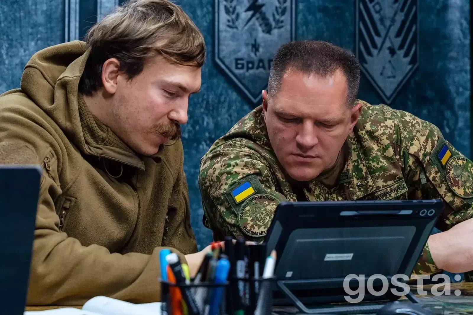 Командувач НГУ Олександр Півненко обговорює актуальні завдання з військовими у Харківській області.