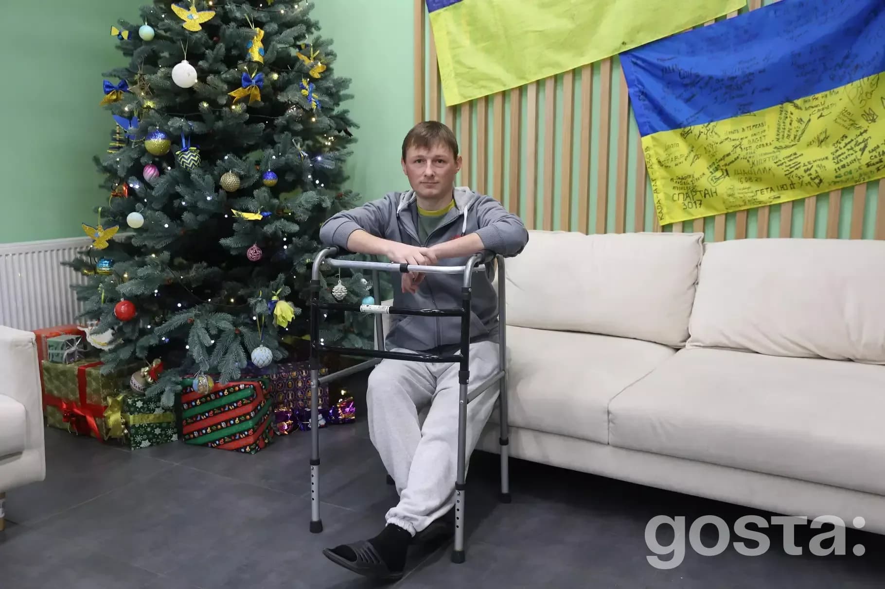 Солдат Національної гвардії України на реабілітації, підтримка після поранення під час війни.