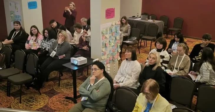 Тетяна Башкатова на тренінгу для фахівців з імунопрофілактики у Києві, обговорює зміни до Нацкалендаря щеплень.