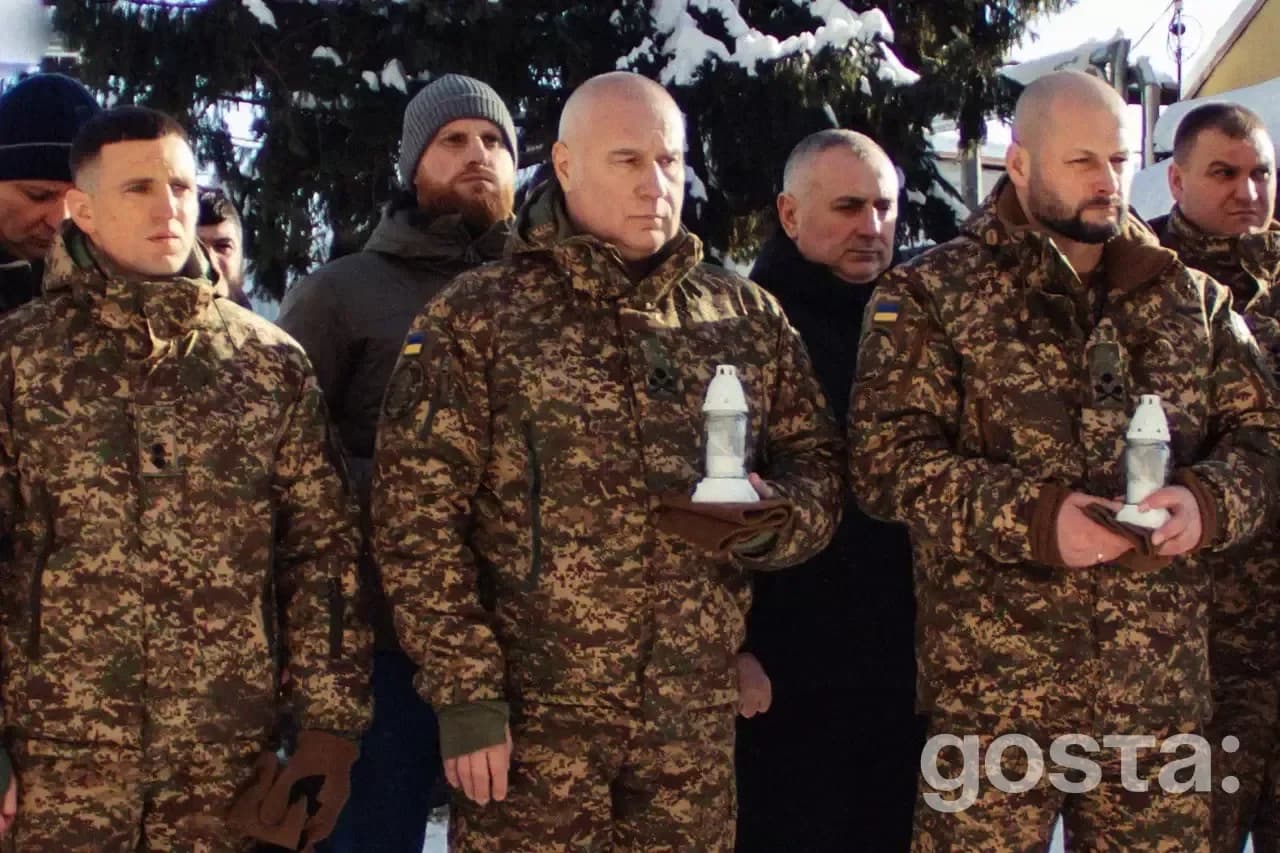 Службовці Національної гвардії України на відкритті спортивно-реабілітаційного центру в Прикарпатті.