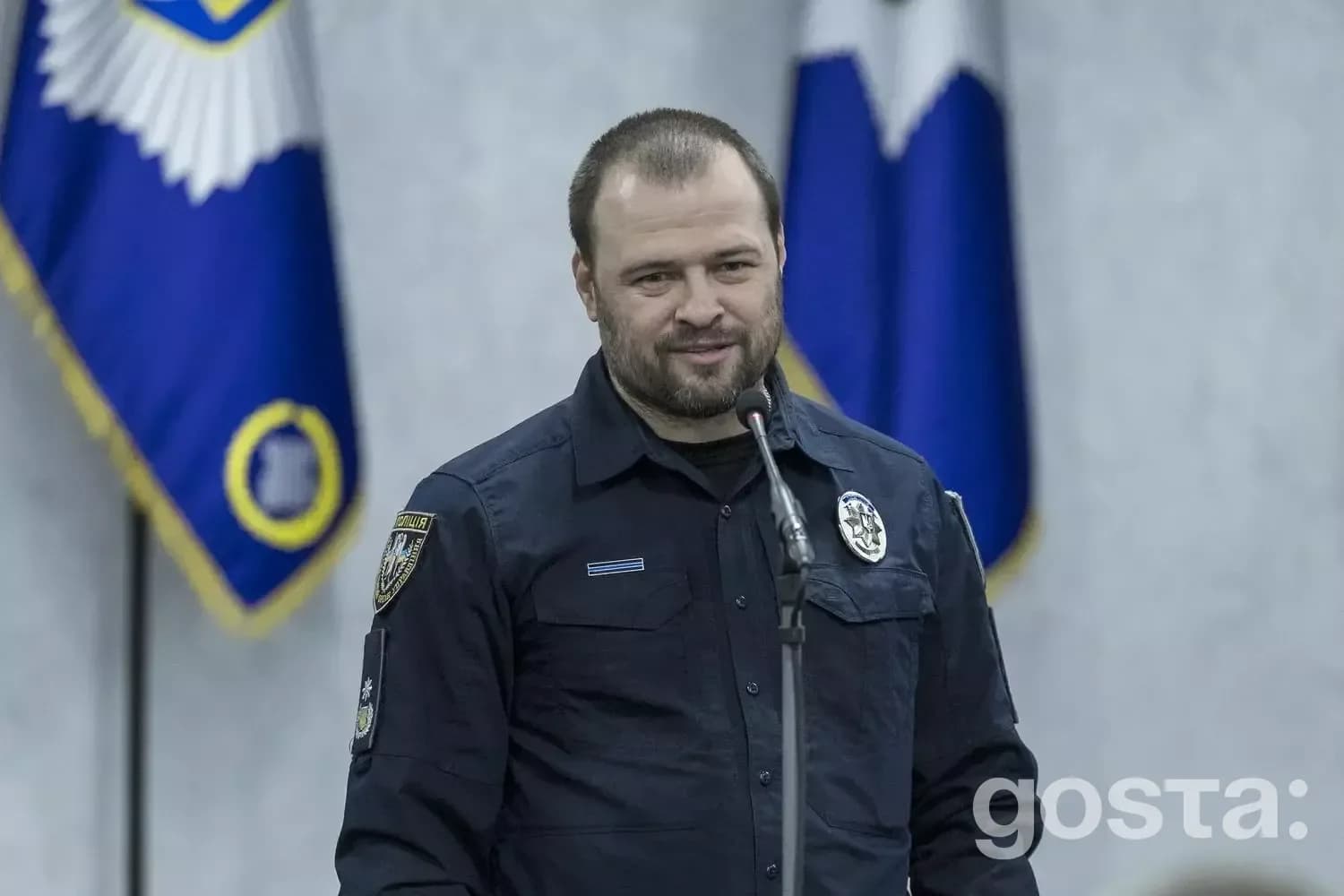 На фото Ігор Клименко, Міністр внутрішніх справ, під час церемонії нагородження бійців бригади «Лють» Нацполіції України