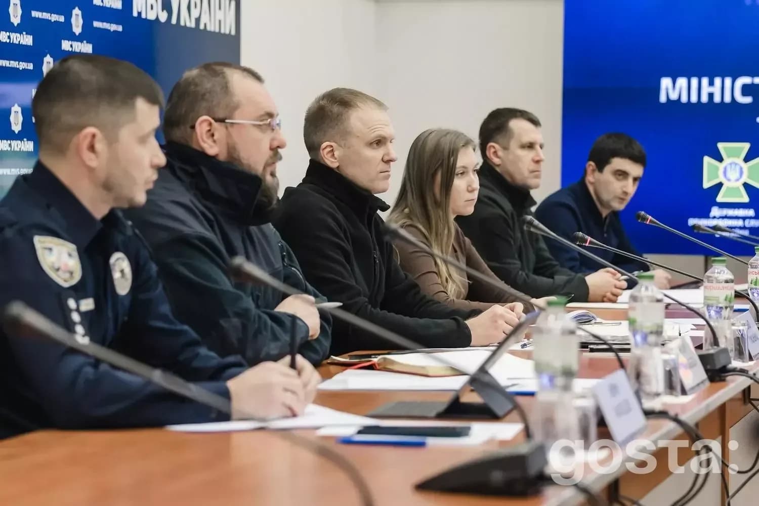 Представники МВС України обговорюють ідентифікацію зниклих безвісти з міжнародною комісією.