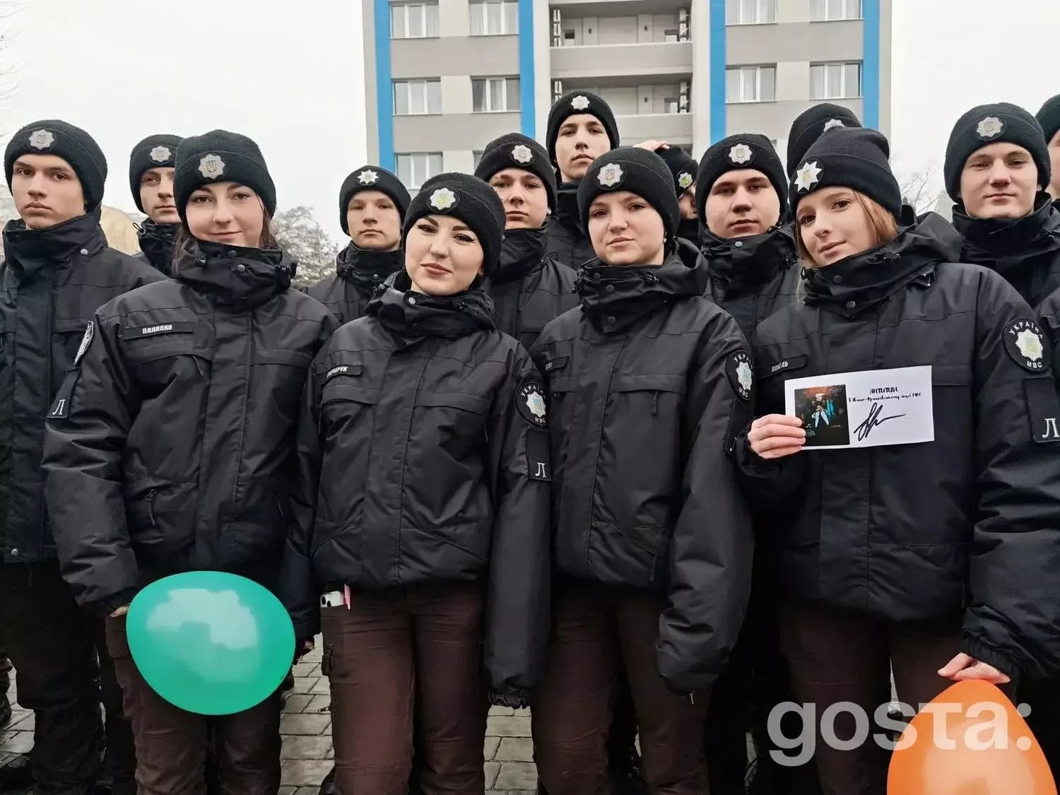 Ліцеїсти МВС з автографами гурту «Антитіла» в Івано-Франківську, зустріч з фронтменом Тарасом Тополею.