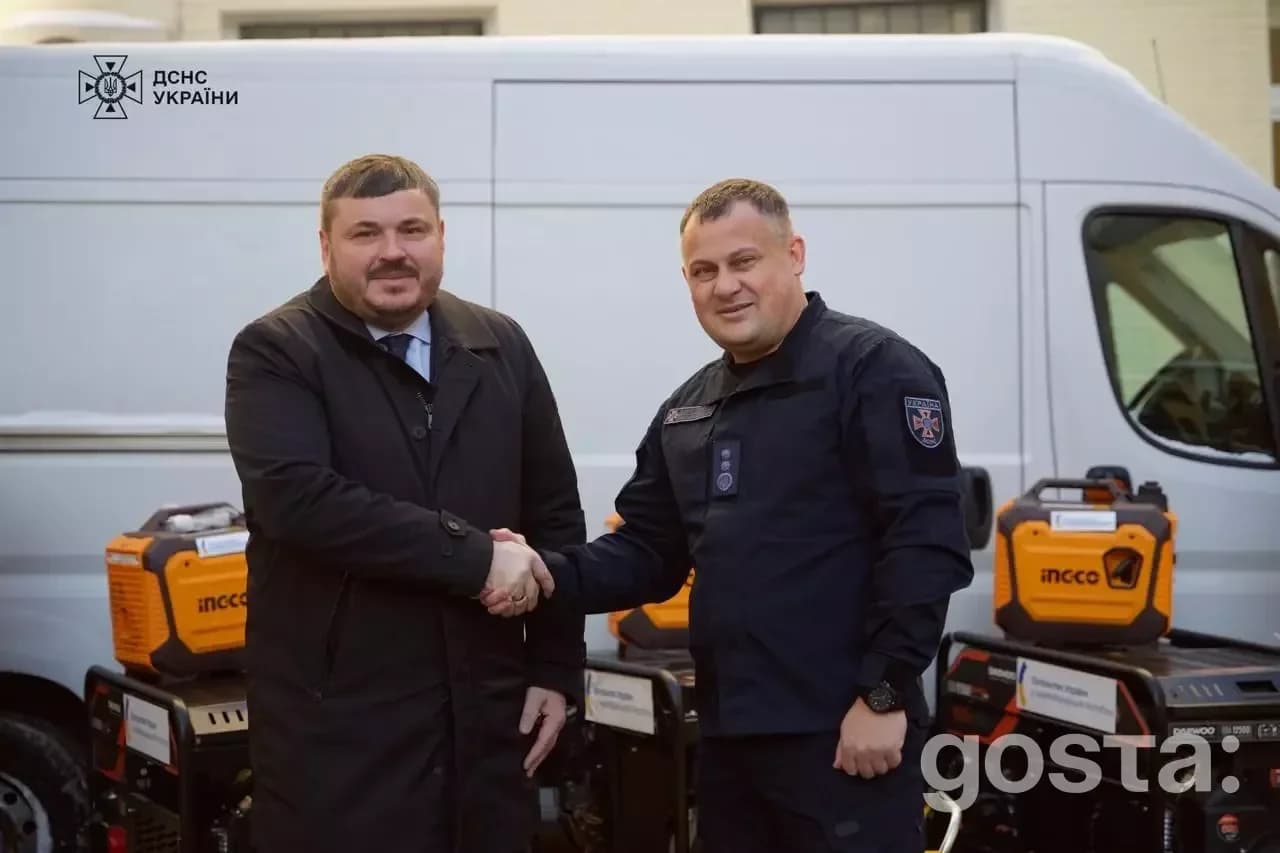 Рятувальники ДСНС України отримують гуманітарну допомогу від Азербайджану, зокрема генератори, для підтримки підрозділів