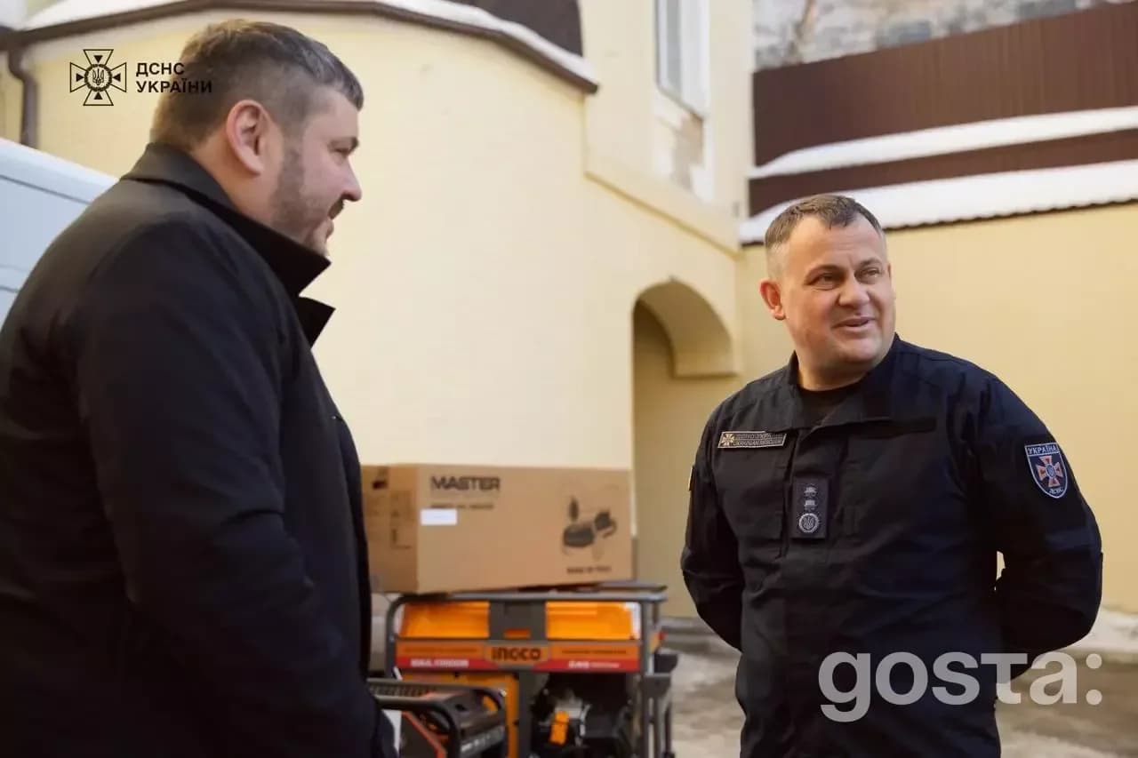 Рятувальники ДСНС України отримують гуманітарну допомогу від Азербайджану, включаючи генератори, для стабільної роботи.