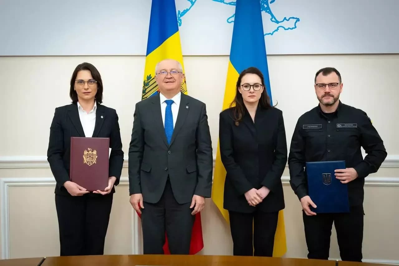 Міністри України та Молдови підписують Протокол про новий прикордонний пункт; обговорення міжнародного співробітництва.