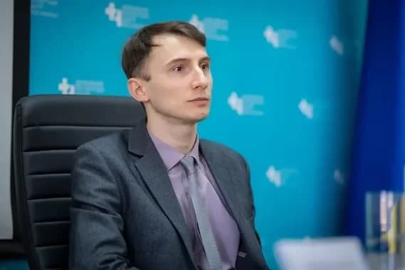 Віктор Ляшко представляє Едема Адаманова керівником ДЕЦ МОЗ України; основні пріоритети: реформи, прозорість, комунікаці