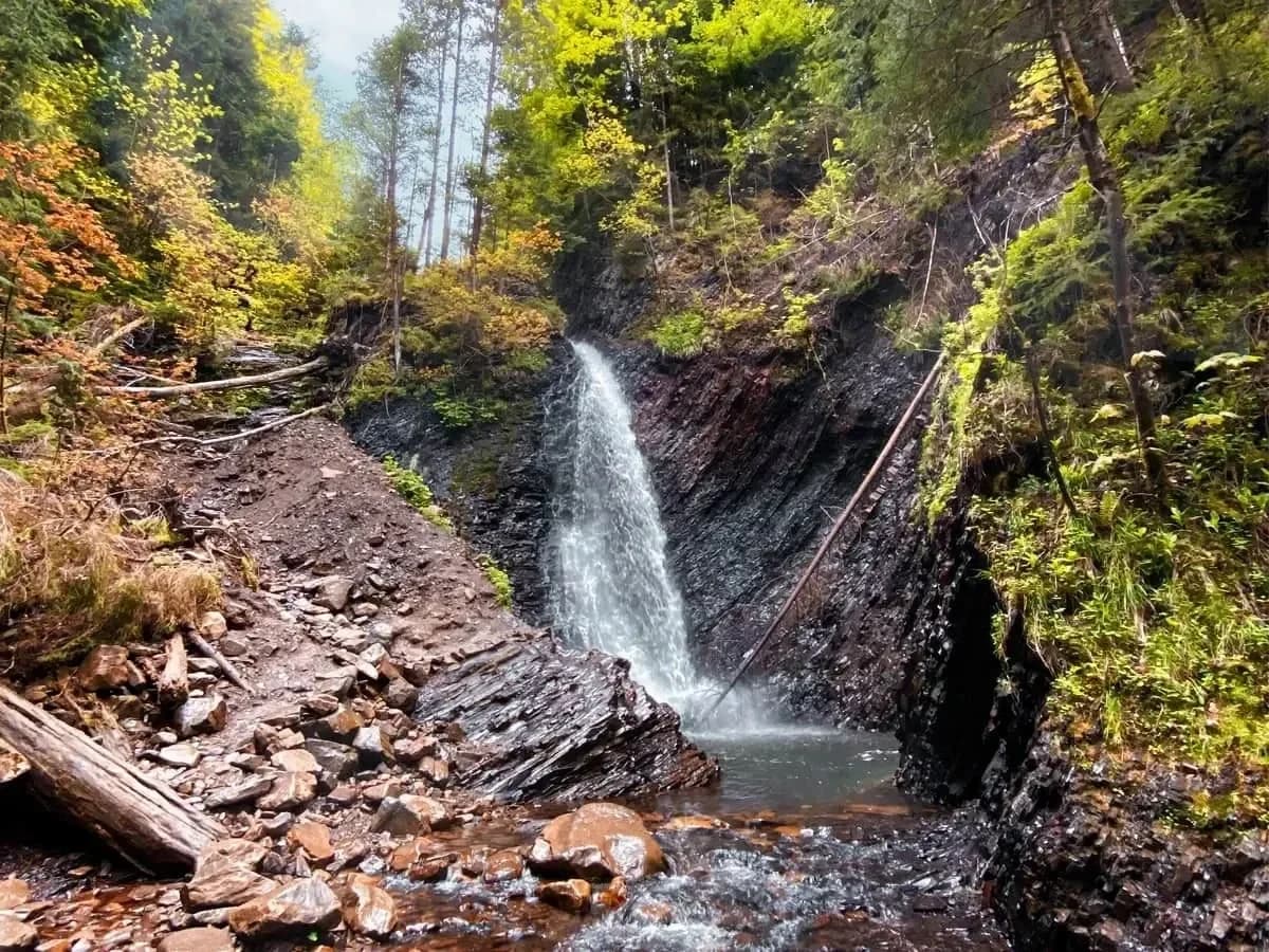 Найкращі водоспади Карпат – опис та фотографії: Водоспад Женецький Гук