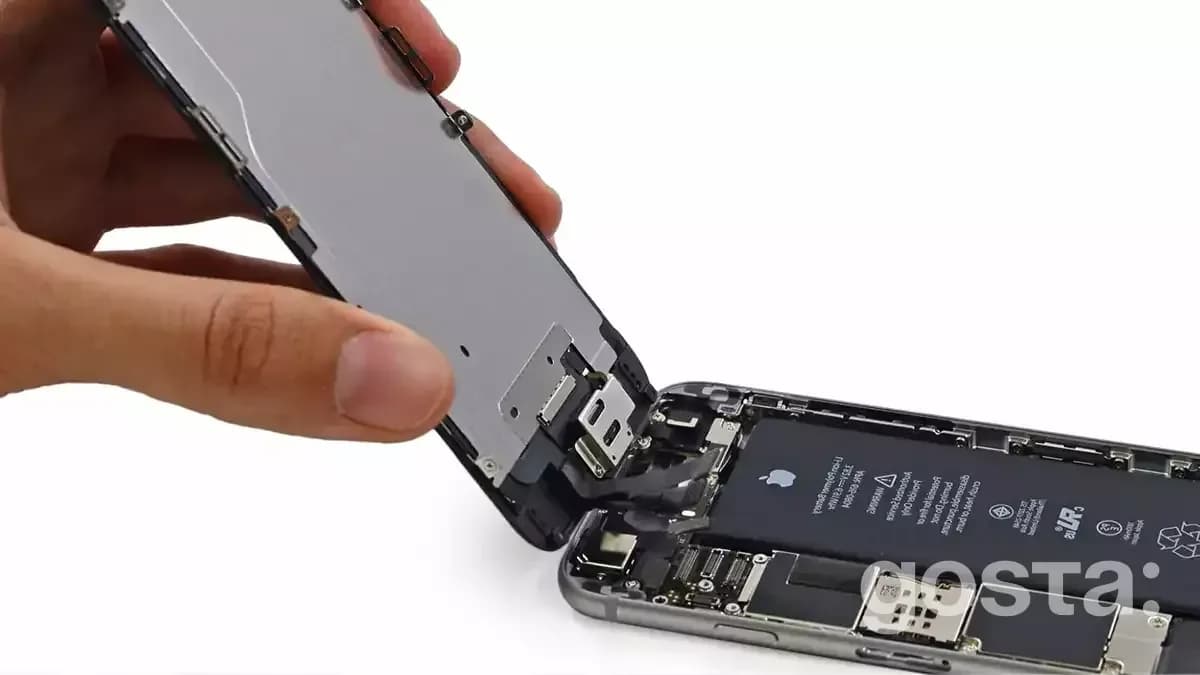 Дисплей iPhone: плюси та мінуси часткового та повного ремонту