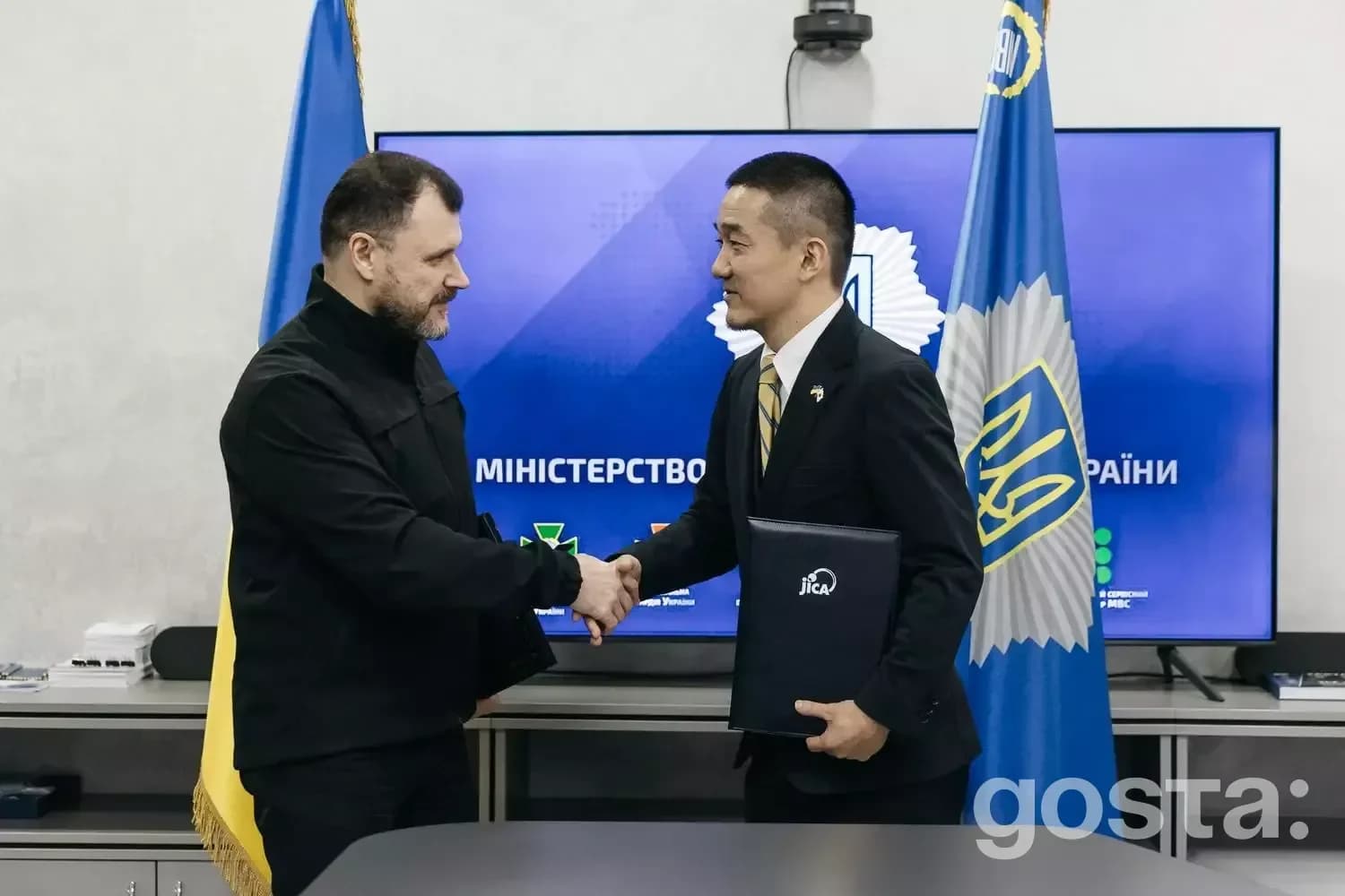 Міністр України та представник JICA підписують угоду про грант на гуманітарне розмінування, 4 млрд ієн, 2026 рік.
