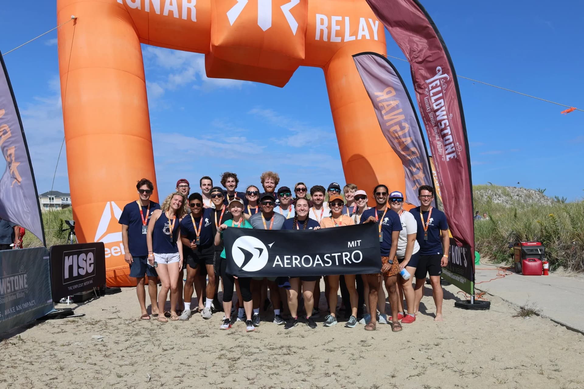 MIT AeroAstro Graduate Teams Взяли Участь у Виснажливому Ragnar Relay
