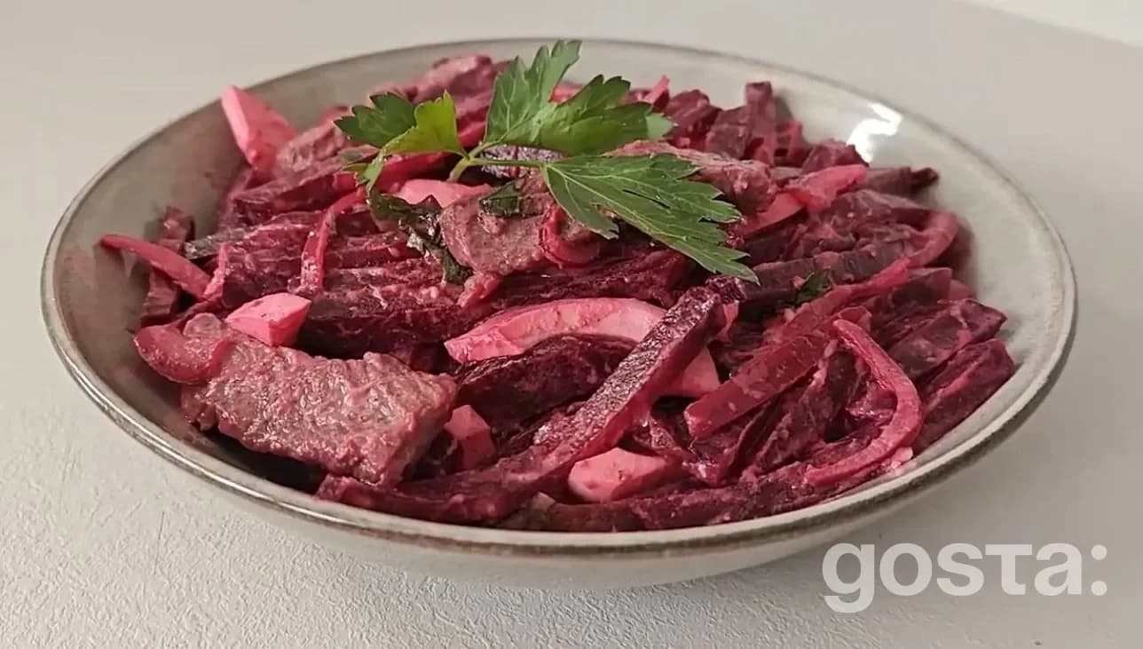 Салат з буряком і з м’ясом