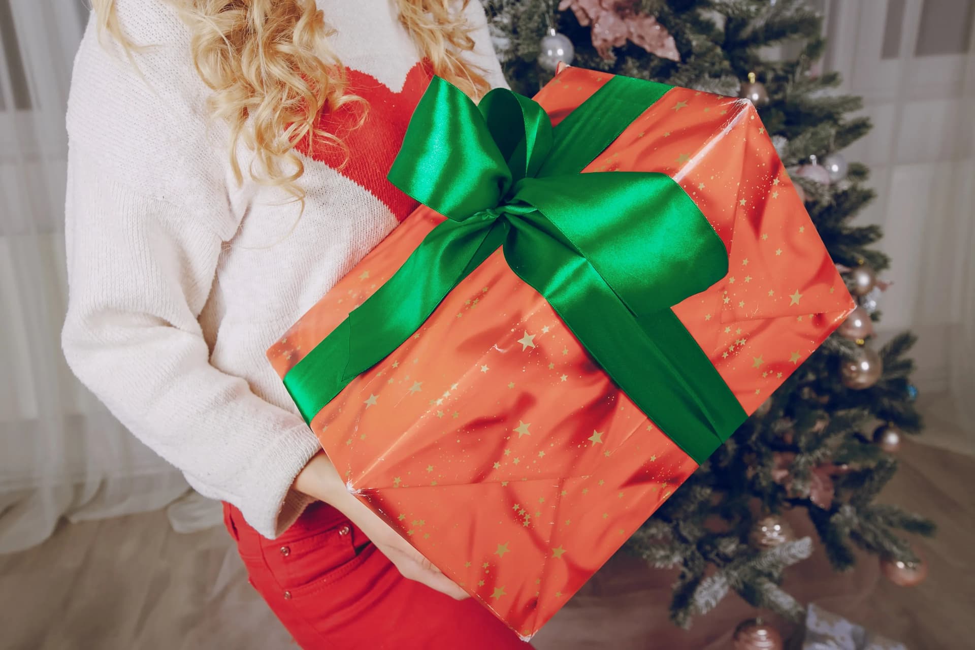 What to Give a Boyfriend for the New Year