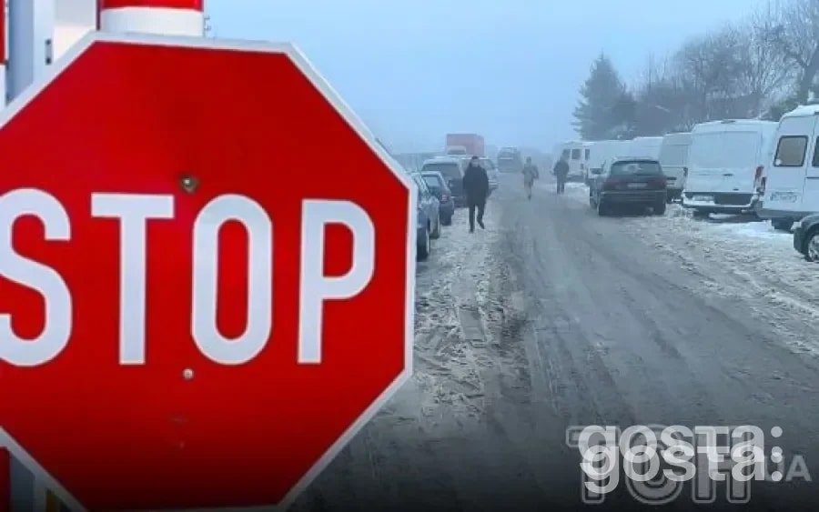 Черга та блокада: Польські перевізники планують масштабний протест на кордоні з Україною