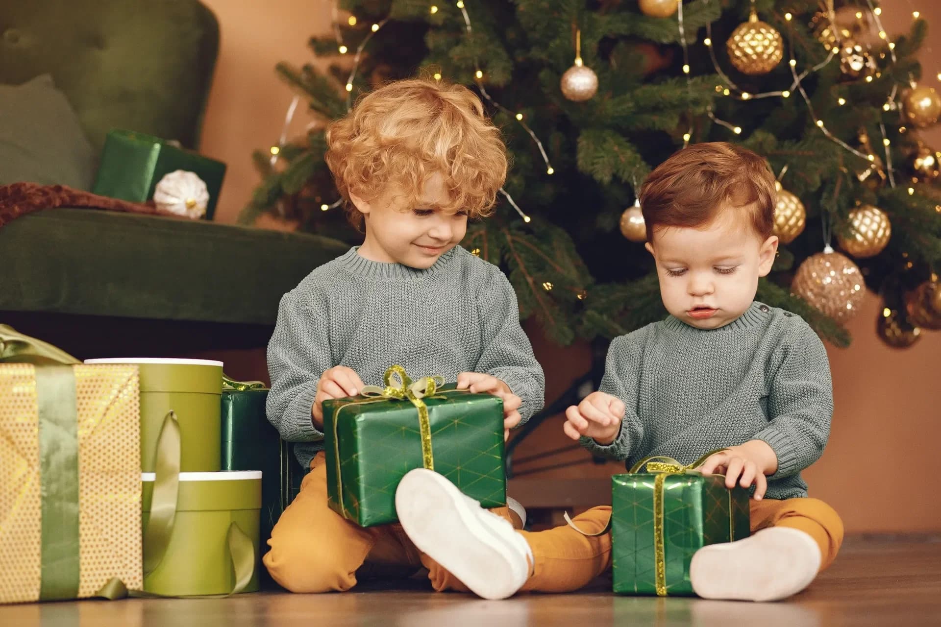 What to give a son for the New Year